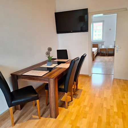 Private Apartments With Direct Subway Entrance Fuerth Exterior photo