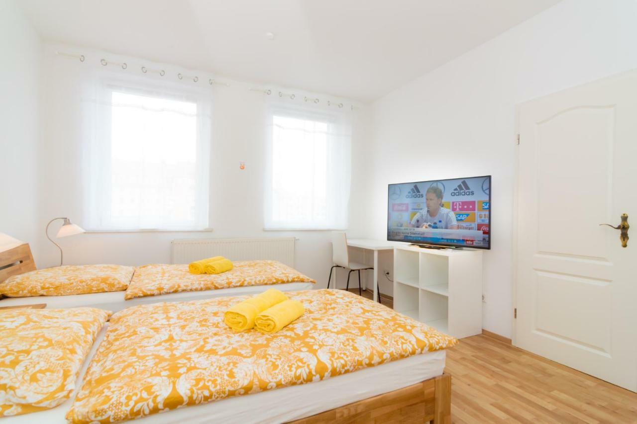 Apartment Private With Direct Subway Entrance Fuerth