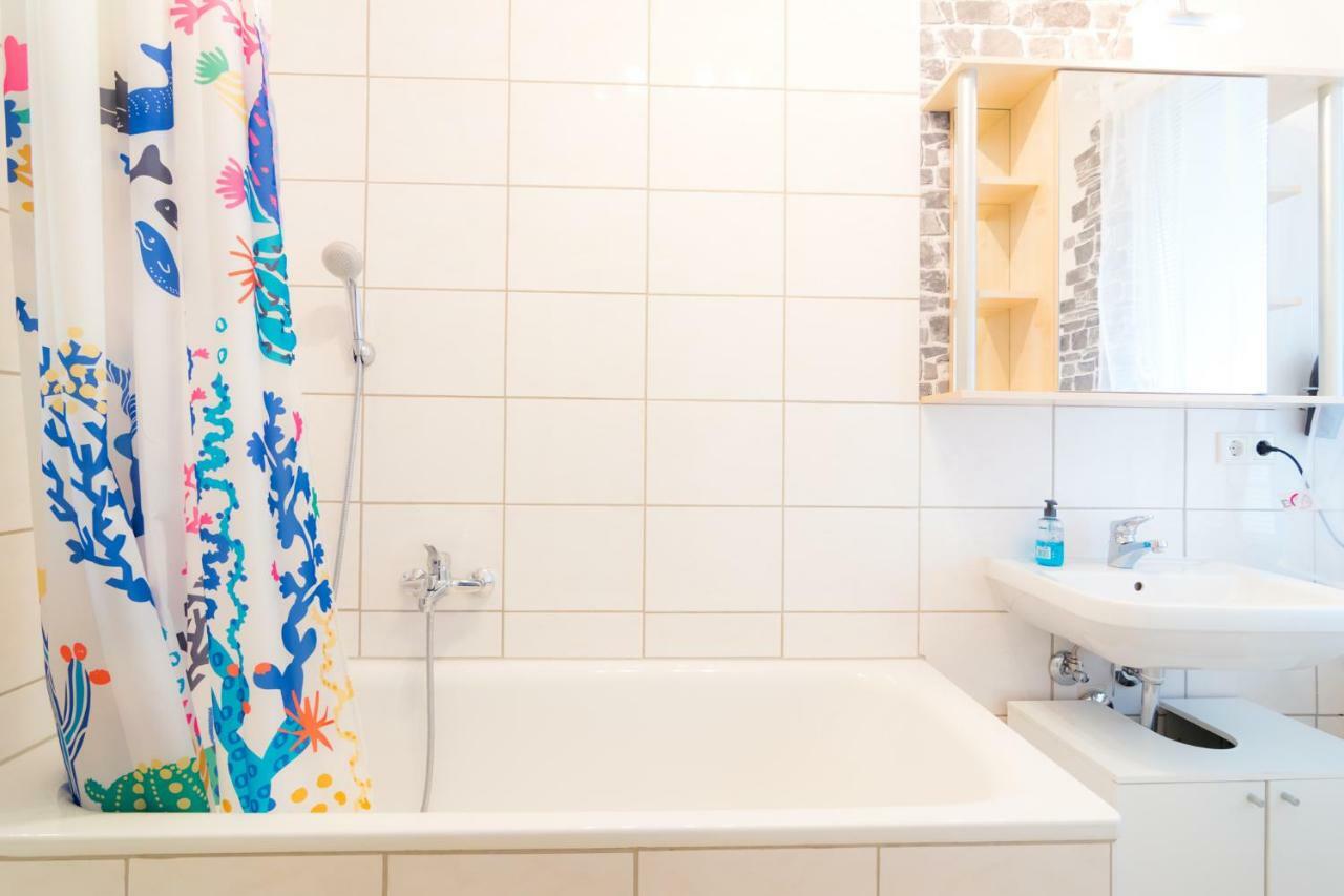 Private With Direct Subway Entrance Fuerth